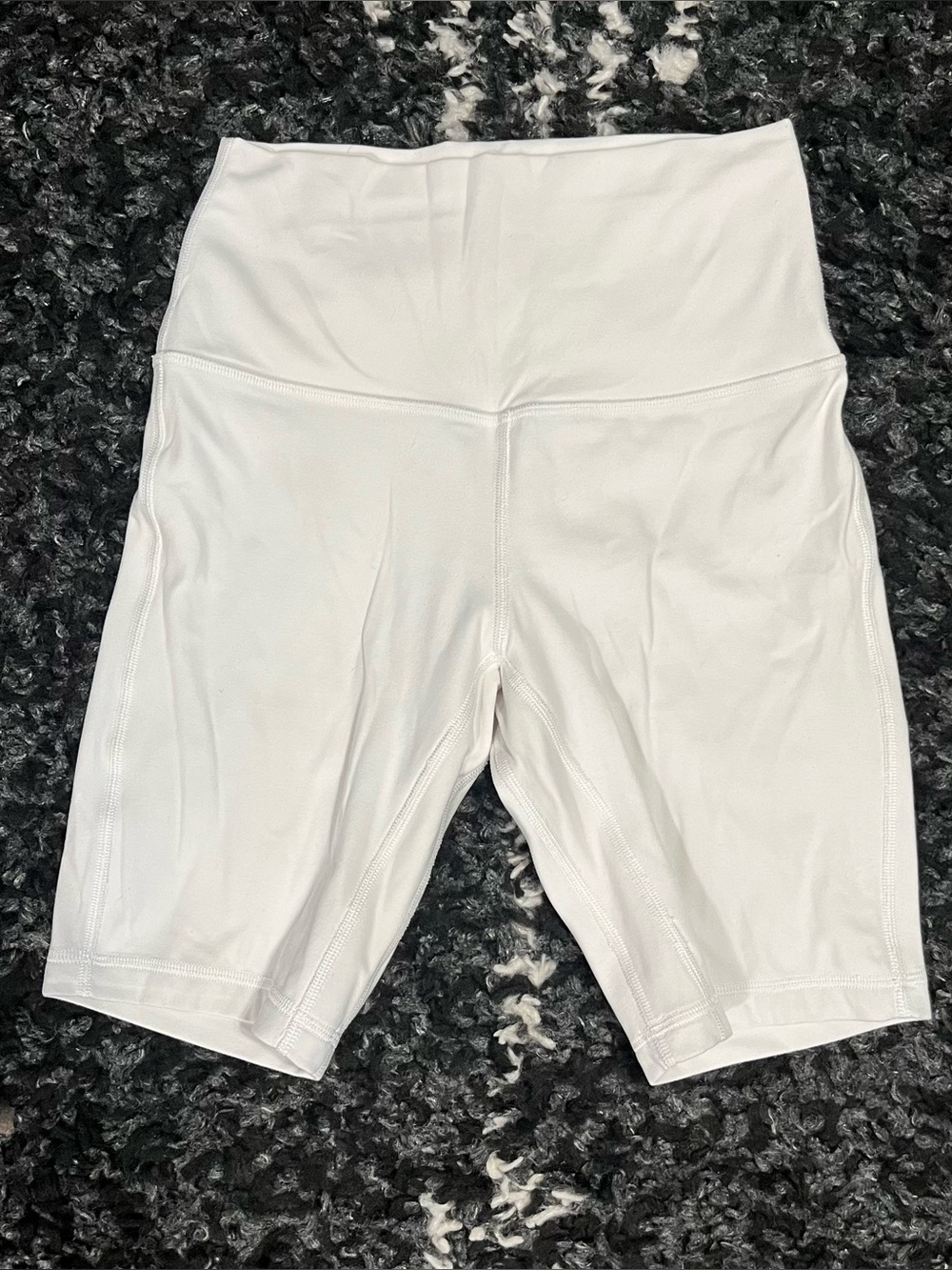 Lululemon Align Short 8" in White Size 4 Yoga
